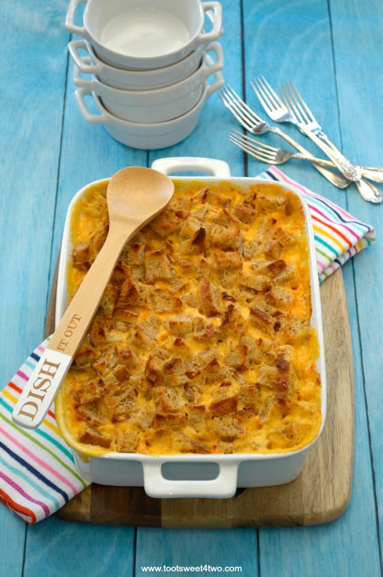 Baked Mac & Cheese with a Crunchy Buttery Sourdough Topping