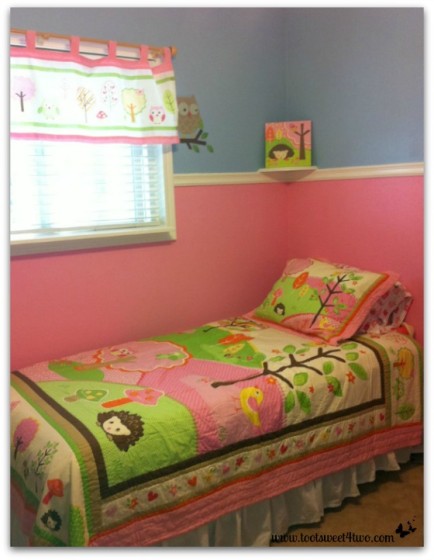 The Princesses P pink bedroom