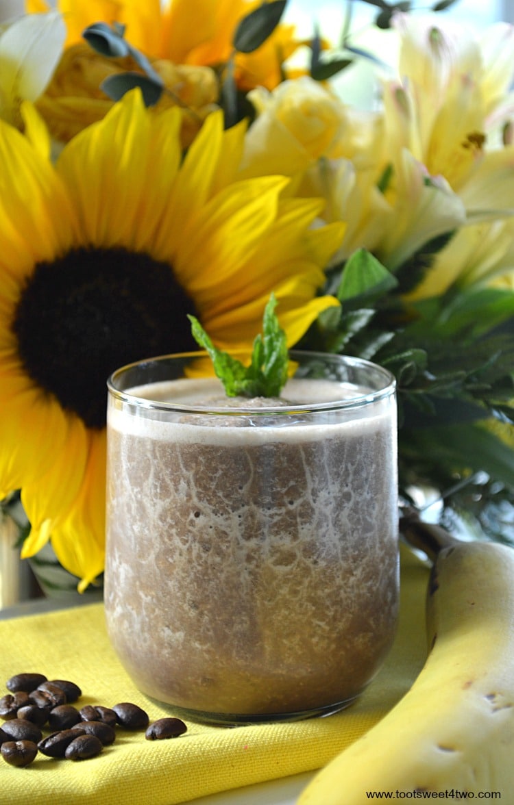 How to Make an Energy-Boosting Coffee Banana Protein Smoothie