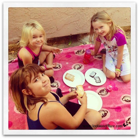 Playtime picnic for Princess Sweet Nature, Princess Sweetie Pie and Princess P