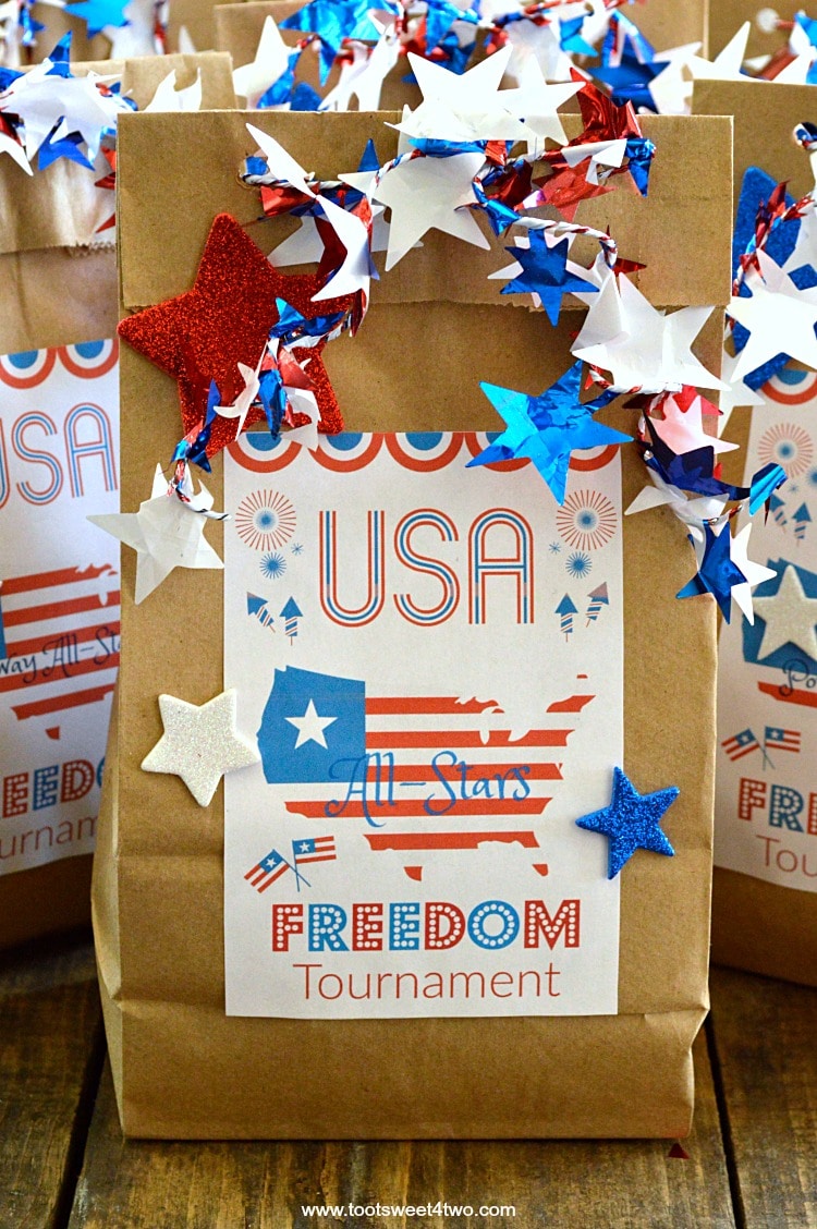 Patriotic DIY Brown Paper Treat Bags finished