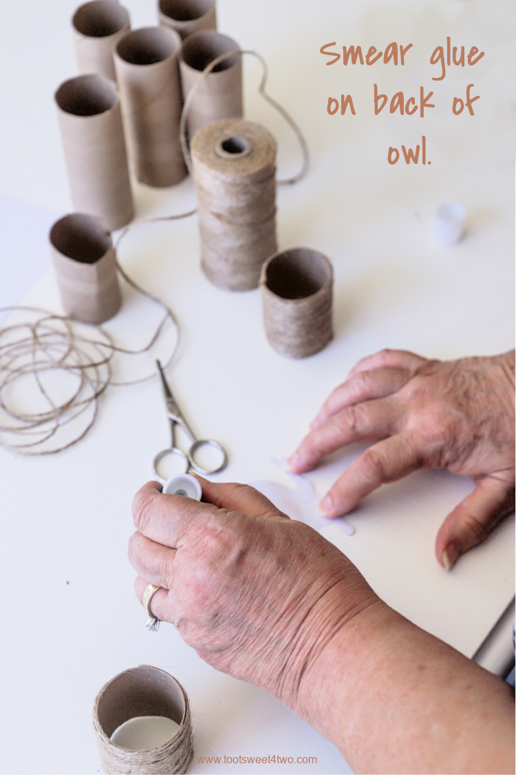 Toilet Paper Roll Crafts Owl Napkin Rings - Step 12